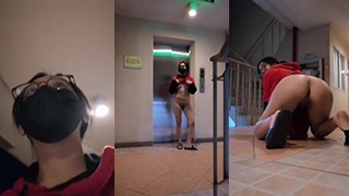 Gadis Tiktok Viral Cantik Menggoda di Lorong Apartemen