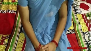 Pria Kerala menggenjot memek guru mudanya yang menggairahkan
