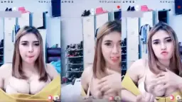 Bella Sugarlive Pamer Puting Montoknya yang Menggoda