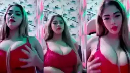 Fika Mengocok Payudara Sampai Tumpah