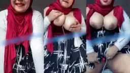Tante Tobrut Jilbab Merah Bugil di OnlyFans, Dirtydeel Bikin Goyang