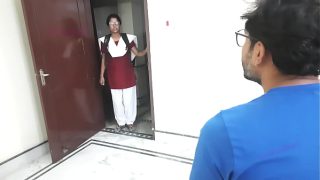 Gadis Benggala India yang Polos Dihardik oleh Pria Tak Dikenal – Kisah Mesum Hindi