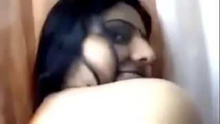 Gadis Desi yang Cantik dan Menggoda