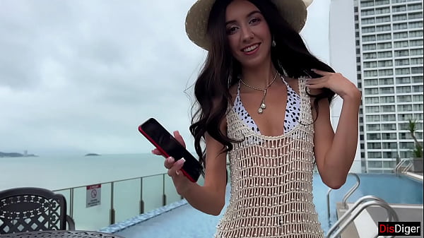 Blanca dari Spanyol yang Terseksi Ingin Merasakan Batang Rusia Putih Saat Liburan