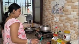 Gadis Desi yang Menggoda dan Penuh Gairah
