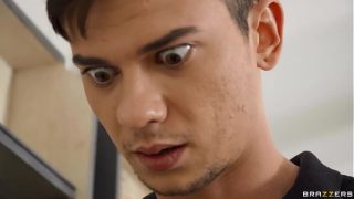 Siapa yang Kugentot Ini? – Carla Boom, Sylvia Buntarka / Brazzers / video lengkap www.brazzers.promo/84