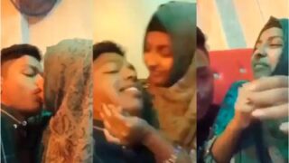 Gadis 18 tahun Karachi menggoda kekasihnya dengan ciuman panas dalam video dewasa Pakistan