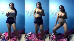 Gadis ABG Cantik Mengocok Kontol Toge Part1