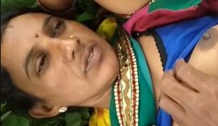 Video Mesum Desi Lokal di Alam Terbuka