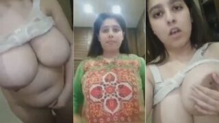 Video panas pacar bugil, cewek montok telanjang di depan kamera