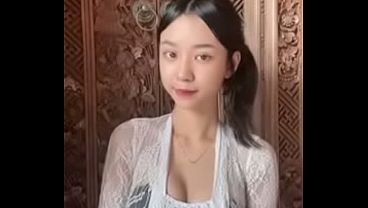 Sindi Si Gadis Penggoda yang Bikin Nafsu Bergolak