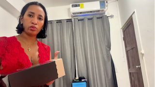 Leyne Rodriguez, Ibu Tiri Montok Terjebak dan Dihajar Ganas oleh Anak Tirinya yang Bergairah