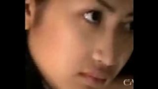 Model Indonesia yang Menggoda dan Memikat