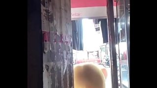 Nggak tahan lagi mau jemur baju, malah diajak bikin panas di kasur