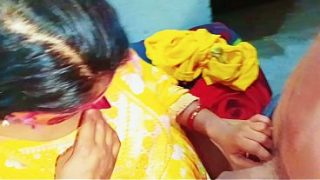 Bokep India: Bhabhi ketat digoyang dari belakang, erangan sange dalam bahasa Hindi
