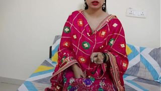 Sangeet ke beech, Saarabhabhi ne apne bade mamme dikhate hue mujhpar chadhkar chudai ki aag laga di, pura Hindi mein garam-garam awaaz