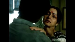 Adegan Ranjang Panas Rakhee di Film Legendaris Paroma
