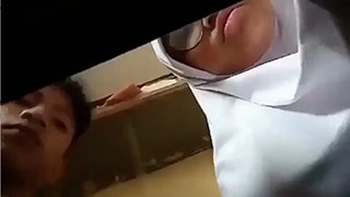 Skandal Mesum ABG Sekolah: Grepe Diam-Diam di Kelas Saat Jam Kosong