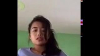 Gadis India panas digilir di ranjang rumah