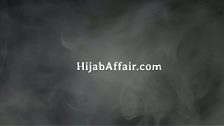 Ibu tiri Arab kira kontolku lampu, sampe ujungnya basah kena cairan.