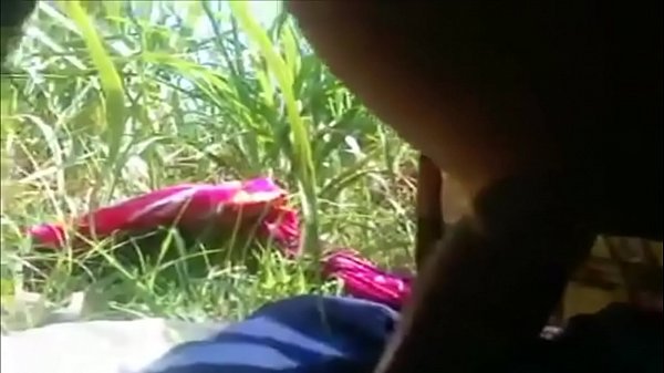 Gadis Remaja Desi Digencet Ganas di Tengah Hutan