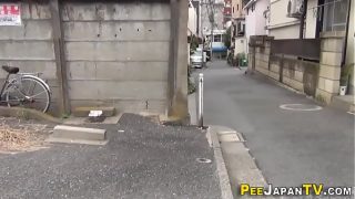 Nona Asia melepas hasrat di kamar mandi