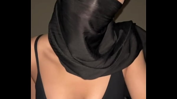 BEST Arab, Muslim, Hijabo BOOBS → Nenen Arab, Muslim, Hijabo Paling Montok Banget Bikin Ngaceng