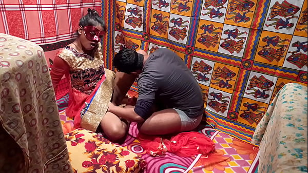 Gairah Membara di Ranjang: Suami India dan Istri Desi yang Tak Pernah Puas