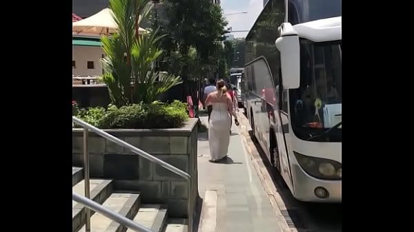Montok gede ala cewek China bikin makin pengen