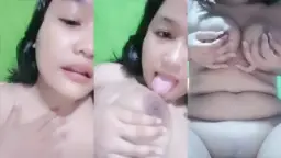 Dedek Rara Sange, Omek Jilat Uting Live, Nikmatin Tiap Tetesnya