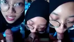 Hijab nyepong kontol nikmat banget bikin keluar air