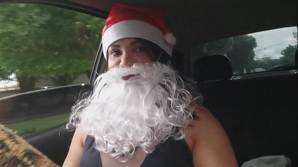 Bianca mau kasih hadiah ke santa, malah jatuh di kontol natal yang besar.