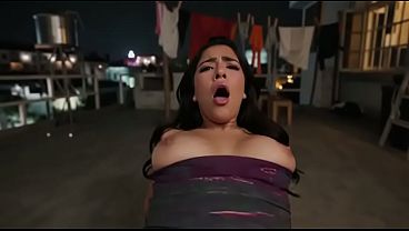 Mimpiin Cewek India Desi, Bikin Mendingin, Pingin Digoyang.