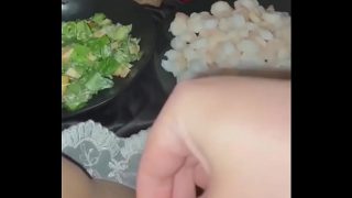 Ngentot sambil mainin makanan, cewek hijab Arab ala Snow White cabul parah, Los Angeles USA, kompilasi fetish makanan paling ekstrem