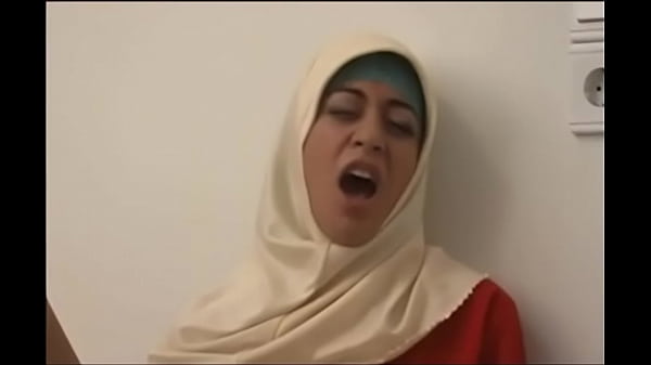 1101689 cewek arab berhijab, bikin ngiler minta digebukin
