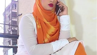 Salma cewek muslimah ngentot temennya pake audio hindi mesum