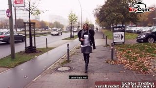 Cewek Turki Jerman dibawa paksa buat ngewe di jalanan umum