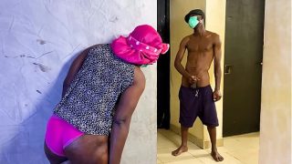 Pertarungan Ngentot Seru Antara Cewek Hitam Seksi dan Kakak Tirinya