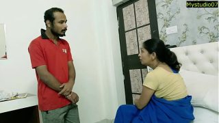 Cewek India panas lagi ngewe keras dengan suara Hindi jelas bikin makin greget.