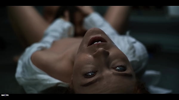 Alien Parasit Otak Ngintipin Cewek Seksi, Sampe Crottt
