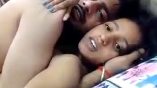 Desi cewek XXX lagi enakan sama pacar