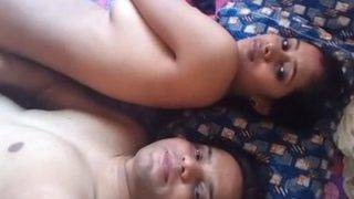 Malam pertama Meghana yang penuh nafsu dan romantis bikin makin pengen