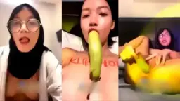 Panya Hijab Live Colmek Pakai Timun, Mulus Banget Nikmatin Sendiri