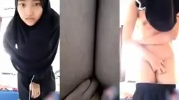 VCS Aisyah, bocil hijab hitam yang bikin makin pengen