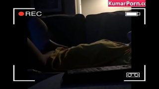 Ngentot cewek Cina pamer kelamin lewat webcam retas