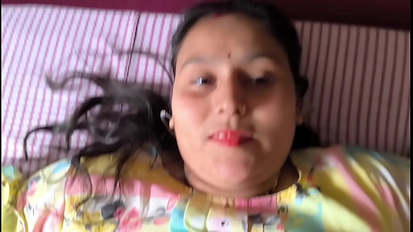 Panasnya cinta desi, nafsu mengalir deras tanpa batas.