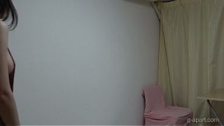 Mandi dan ganti baju, cewek Jepang cantik dengan tetek montok dan memek berbulu, buka baju cina, mandi, lalu pakai lingerie seksi.