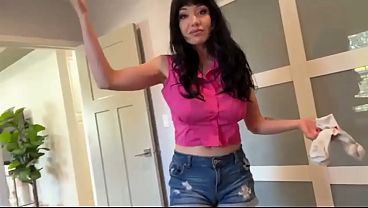 Iri banget, ibu tiri nakal mainin kamu di rumah, si bocah kecil, fantasi rumah tangga Scott Stark