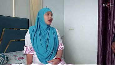 Blinkit kurir cukur bulu basah bini hijab, lalu ngentot keras sampai meraung.
