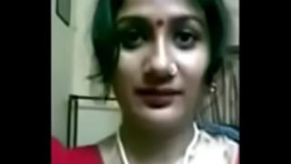 Desi istri Bengali montok dengan payudara besar bikin mupeng